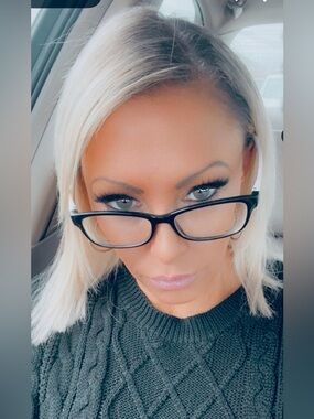 Meet your Posher, Renee